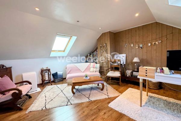 Maison à vendre 7 pièces de 167,5 m² à Élancourt