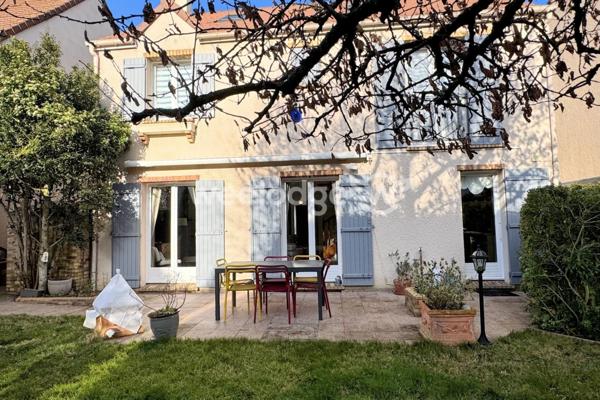 Maison à vendre 7 pièces de 167,5 m² à Élancourt