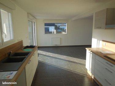 Maison à louer à Douvrin dans le Pas-de-Calais (62138), ref : 62029-L267