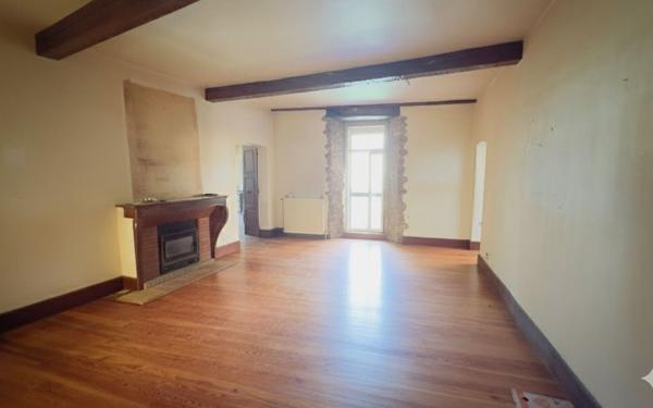 Maison à vendre    6 pièces •  Prades