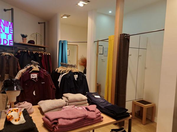 Local commercial Laval 130 m2 , Laval