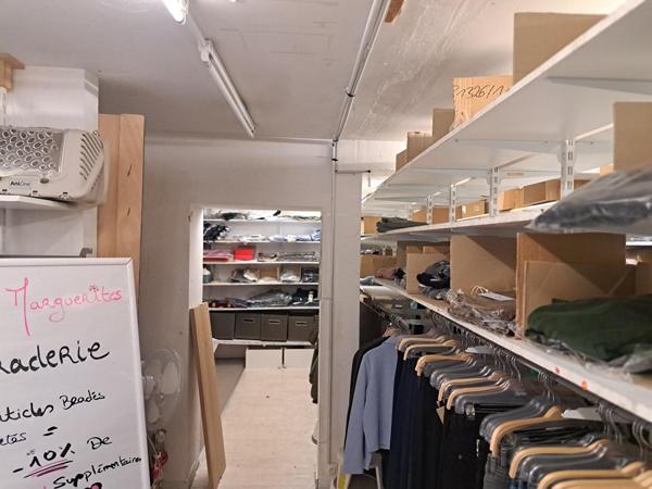 Local commercial Laval 130 m2 , Laval