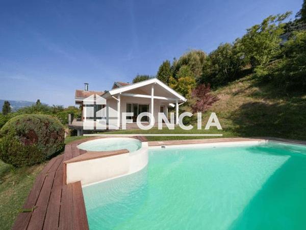 Location Maison 6 pièces 171.19 m² - 724 chemin de ROMAGE Herbeys 38320