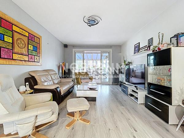 Maison familiale à vendre sur la commune de Champagne-sur-Oise - 4 chambres + dépendance