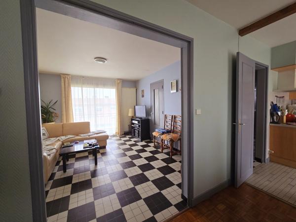 Maison avec Jardin et Garage