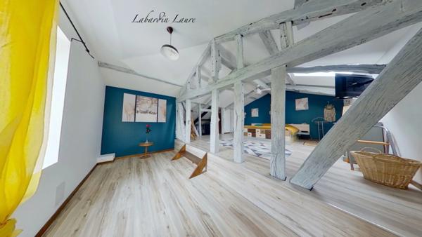 Maison de 300m2, 5 chambres, dépendances à CAUMONT-SUR-GARONNE (47)