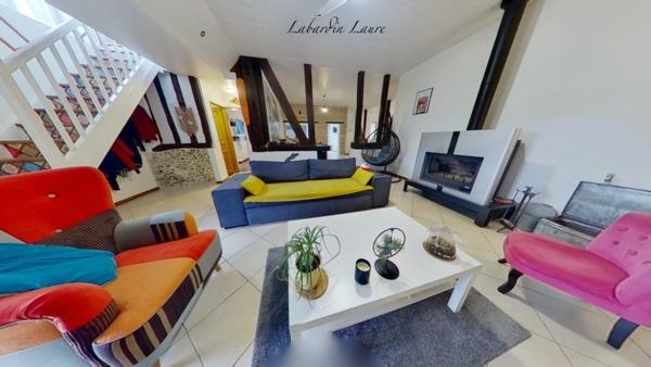 Maison de 300m2, 5 chambres, dépendances à CAUMONT-SUR-GARONNE (47)