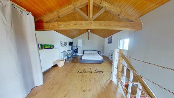 Maison de 300m2, 5 chambres, dépendances à CAUMONT-SUR-GARONNE (47)