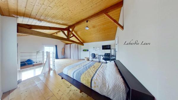 Maison de 300m2, 5 chambres, dépendances à CAUMONT-SUR-GARONNE (47)