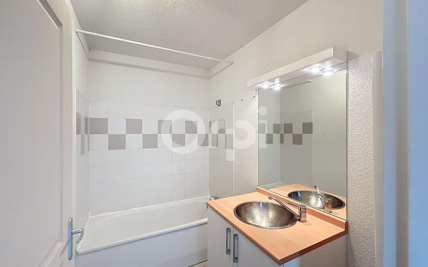 Appartement à louer    1 pièce •  Terrasson-Lavilledieu