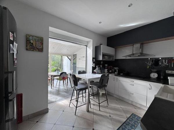 Vente / Maison et grand terrain