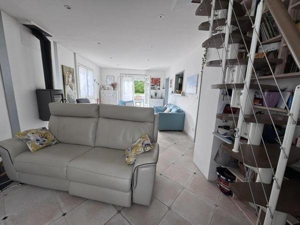 Vente / Maison et grand terrain