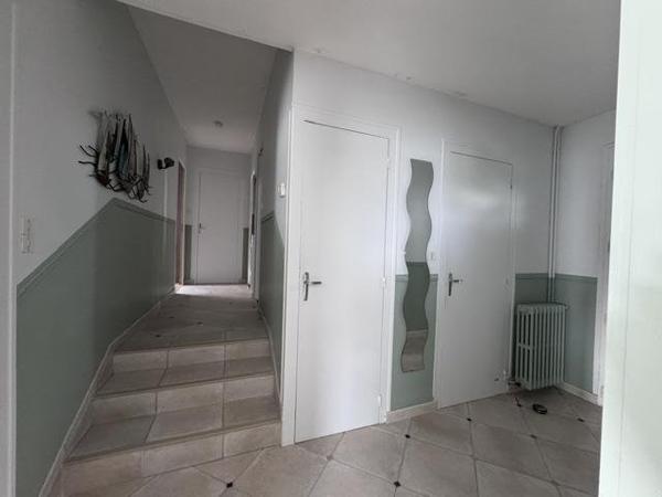 Vente / Maison et grand terrain