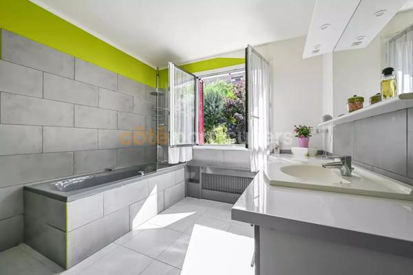 Vente Maison200 m² - 9 Pièces - RUEIL MALMAISON (92500)