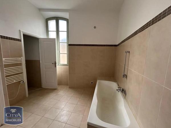 Appartement à louer 2 pièces 66.39m² Carpentras (84200)