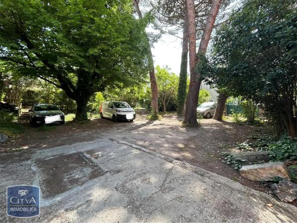 Appartement à louer 2 pièces 66.39m² Carpentras (84200)