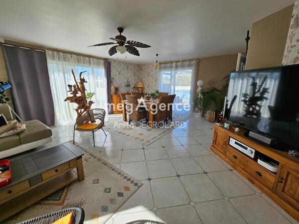 Maison à LA ROCHE-SUR-YON, 85000 - 5 pièces 166m²