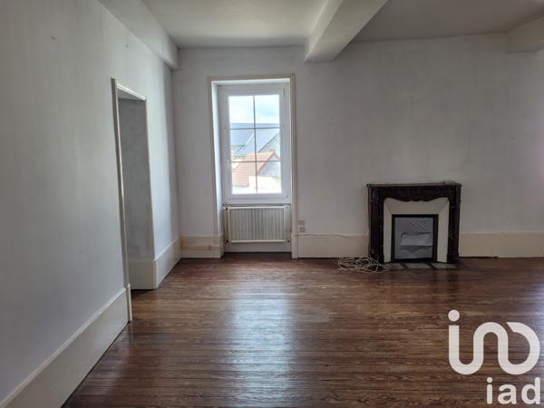 Appartement 4 pièces de 119 m² à Toulon-sur-Arroux (71320)