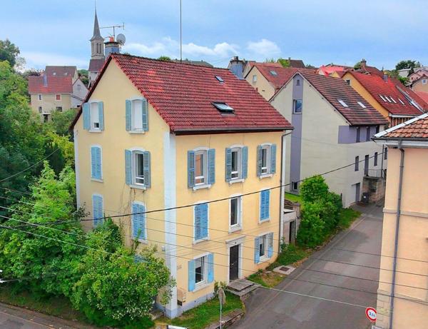 Bel appartement rénové – Petite copropriété