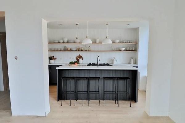 Bel appartement rénové – Petite copropriété