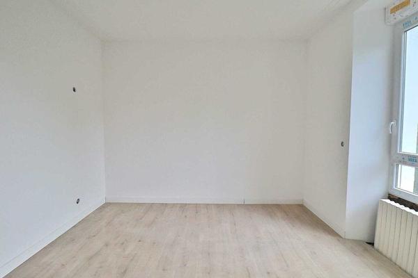 Bel appartement rénové – Petite copropriété