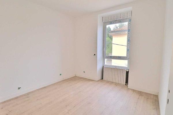 Bel appartement rénové – Petite copropriété