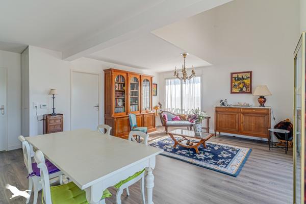 Appartement à vendre 317 700 € Villenave-d'Ornon 4 p 107 m² DPE C