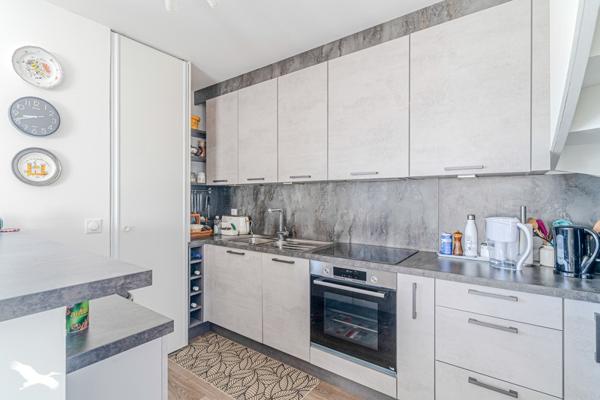 Appartement à vendre 317 700 € Villenave-d'Ornon 4 p 107 m² DPE C