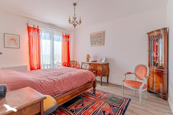 Appartement à vendre 317 700 € Villenave-d'Ornon 4 p 107 m² DPE C