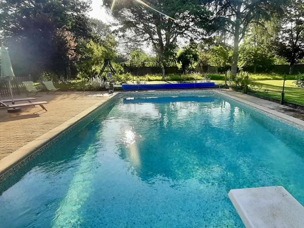 Périgourdine rénovée et grande piscine proche Bergerac