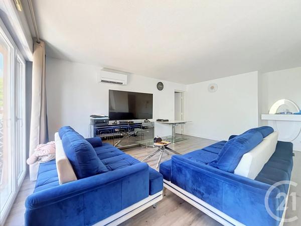 Appartement T4 à vendre  4 pièces - 87 m 2   FREJUS  - 83