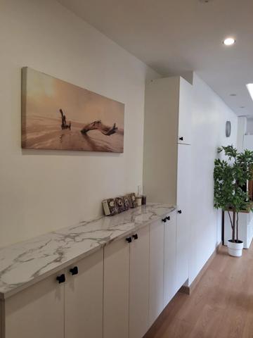 Location                                                      Appartement
                        
                     3 pièces                      54 m2                     à Courbevoie