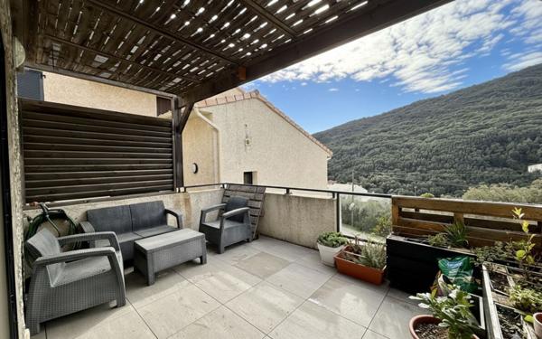 Appartement à vendre    3 pièces • 73 m2 Santa-Maria-di-Lota