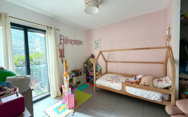 Appartement à vendre    3 pièces • 73 m2 Santa-Maria-di-Lota