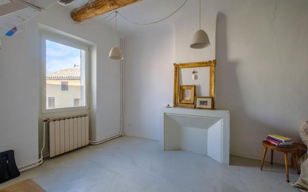 Maison à vendre    6 pièces •  Pierrerue