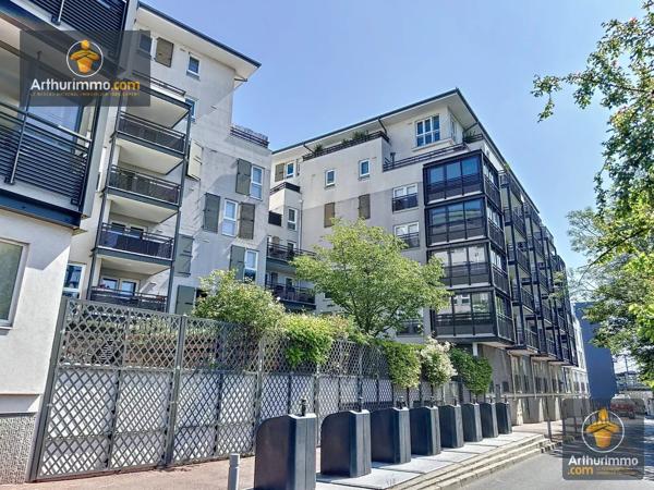 Vente                                                      Appartement
                        
                     4 pièces                      71 m2                     à Ermont