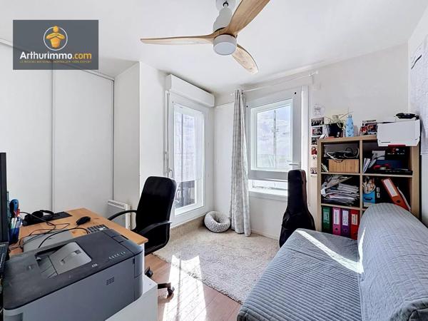 Vente                                                      Appartement
                        
                     4 pièces                      71 m2                     à Ermont