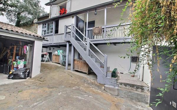 Maison à vendre    4 pièces •  Oloron-Sainte-Marie