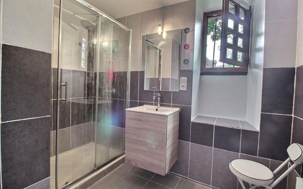 Maison à vendre    4 pièces •  Oloron-Sainte-Marie