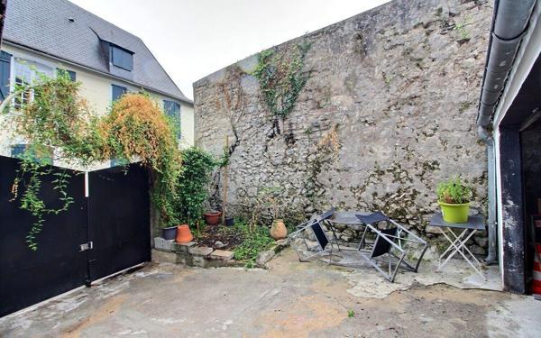 Maison à vendre    4 pièces •  Oloron-Sainte-Marie