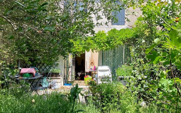 Maison à vendre    3 pièces •  Angoulême