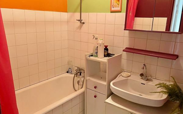 Maison à vendre    3 pièces •  Angoulême