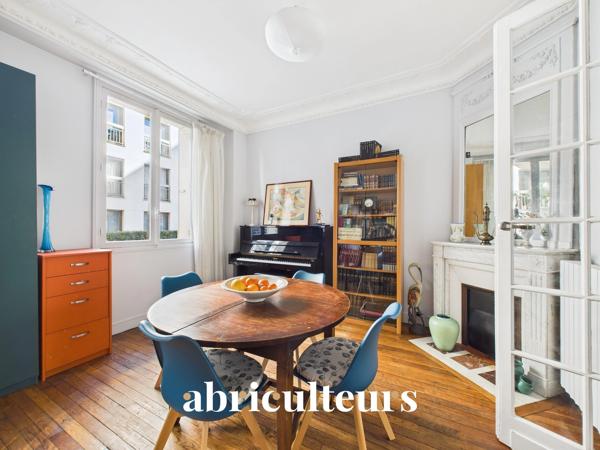 4 pièces au calme sur cour arborée Charme de l’ancien Paris 15e Convention 72 m²