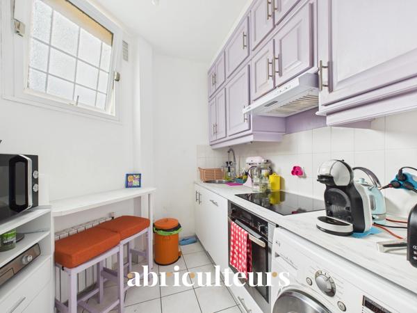 4 pièces au calme sur cour arborée Charme de l’ancien Paris 15e Convention 72 m²