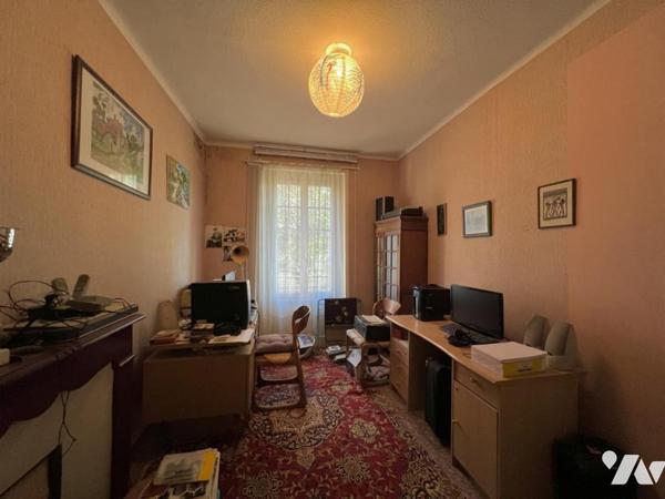 Maison ancienne au cœur de Merville avec garage et jardin clos