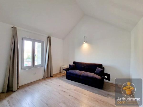Vente                                                      Appartement
                        
                     3 pièces                                         à Brou-sur-Chantereine