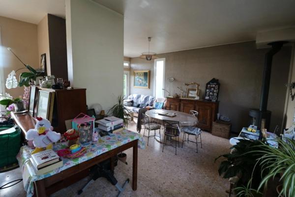 Dpt Drôme (26), à vendre SAINT MARCEL LES VALENCE maison P5 de 122 m² - Terrain de 2 883,00 m²
