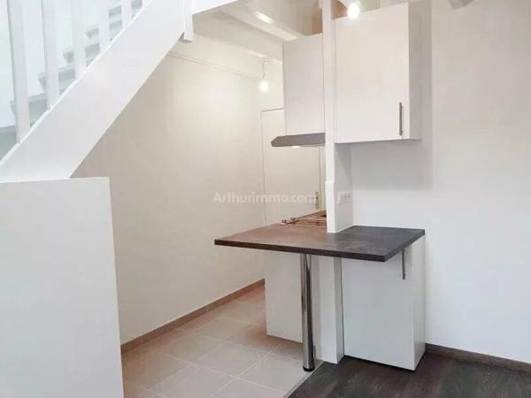 Location                                                      Appartement
                        
                     2 pièces                      28 m2                     à Vannes