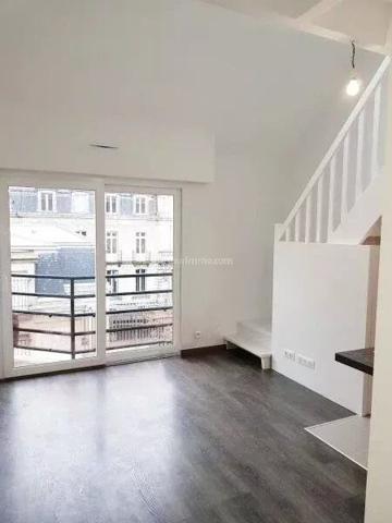 Location                                                      Appartement
                        
                     2 pièces                      28 m2                     à Vannes