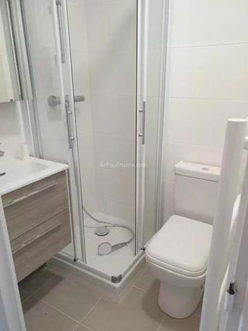 Location                                                      Appartement
                        
                     2 pièces                      28 m2                     à Vannes